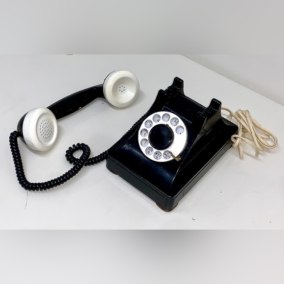 Early Mid Century Vintage WESTERN BELL Rotary Dial Telephone - Picture 14 of 16